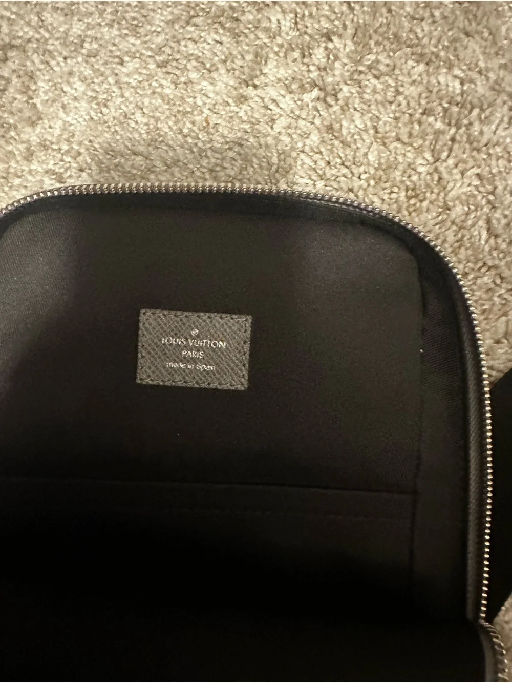 Louis Vuitton Slingbag